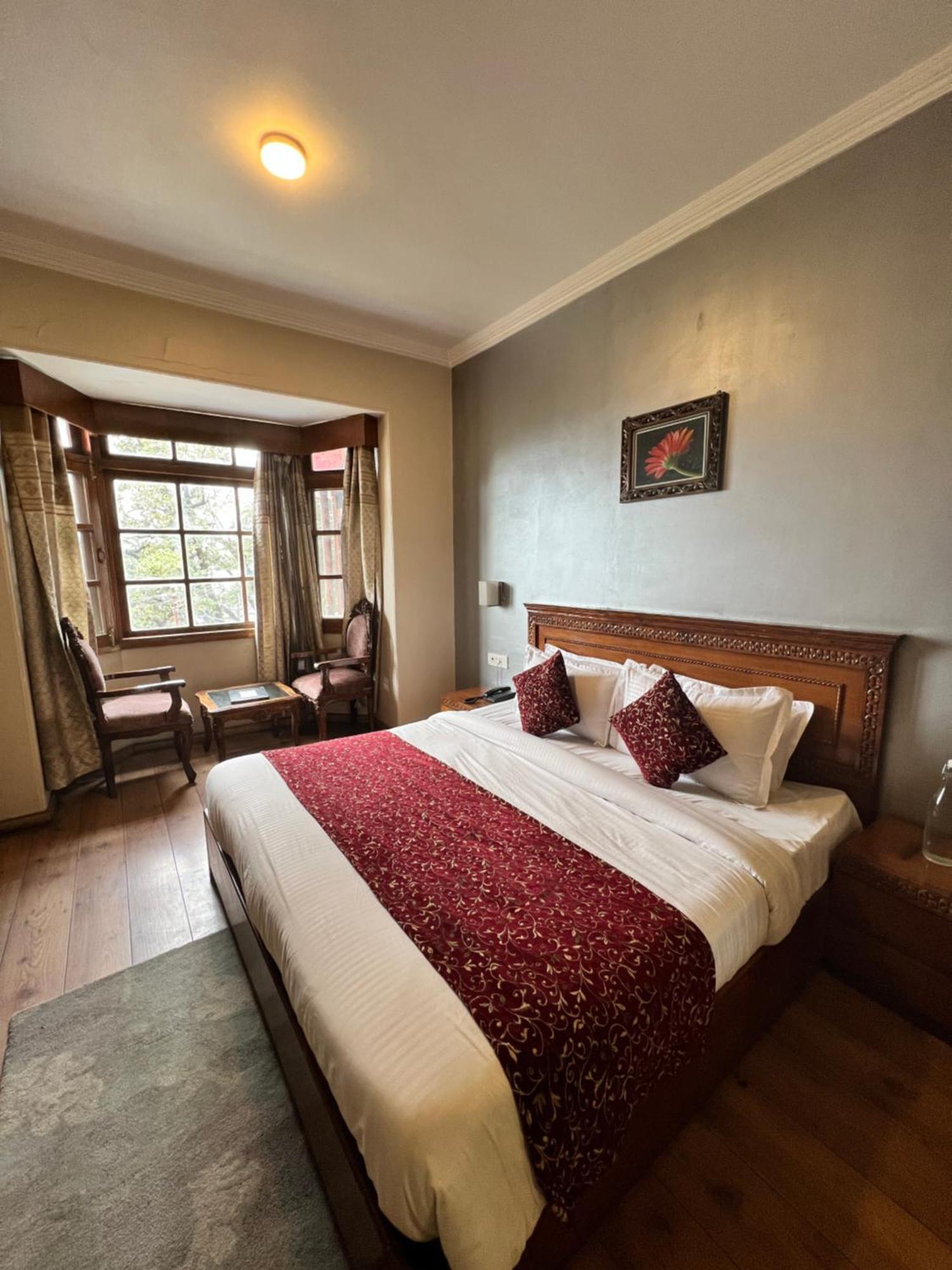 Wingait Inn - Hotel Near Mall Road شيملا المظهر الخارجي الصورة