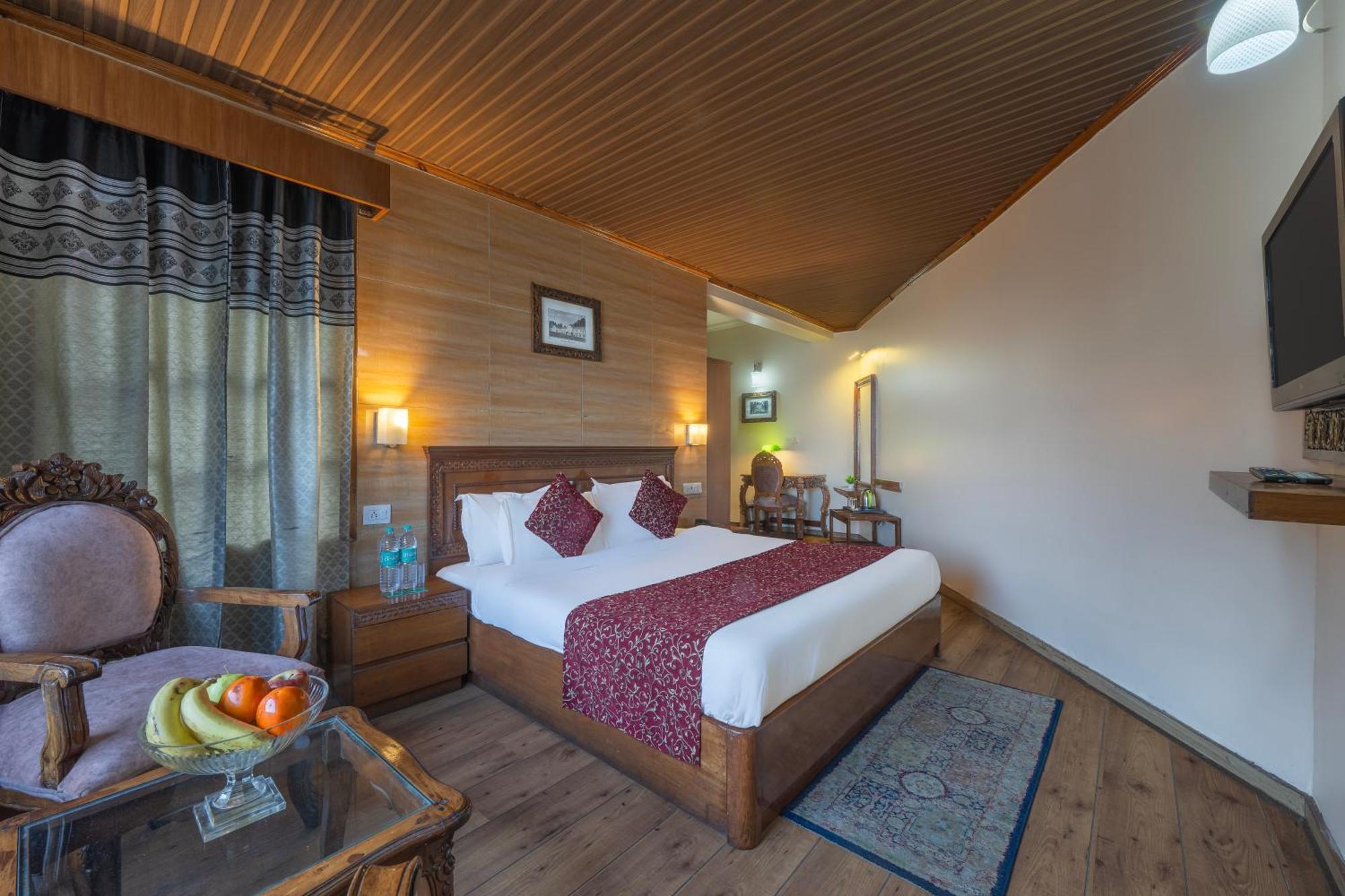 Wingait Inn - Hotel Near Mall Road شيملا المظهر الخارجي الصورة