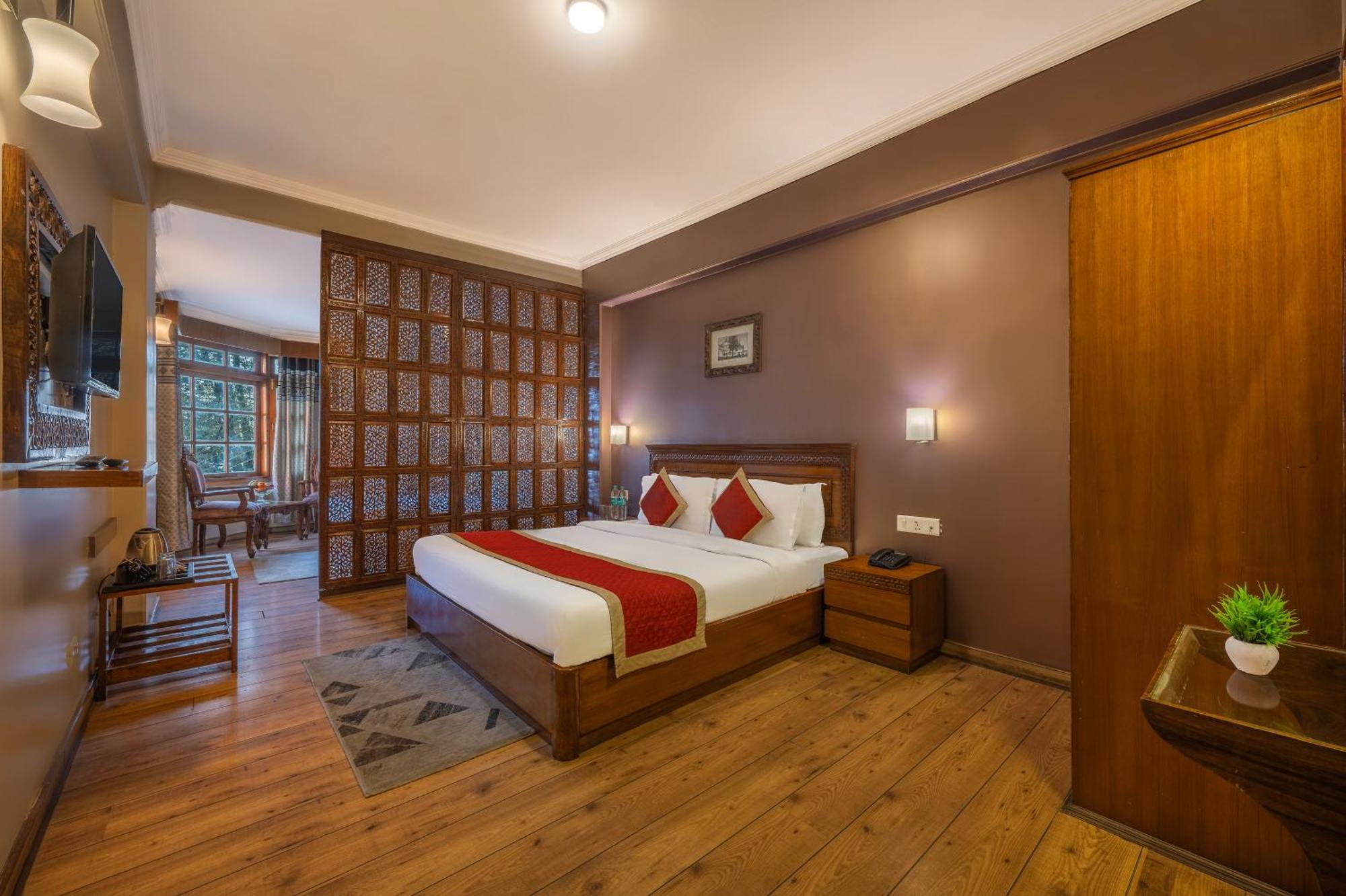 Wingait Inn - Hotel Near Mall Road شيملا المظهر الخارجي الصورة